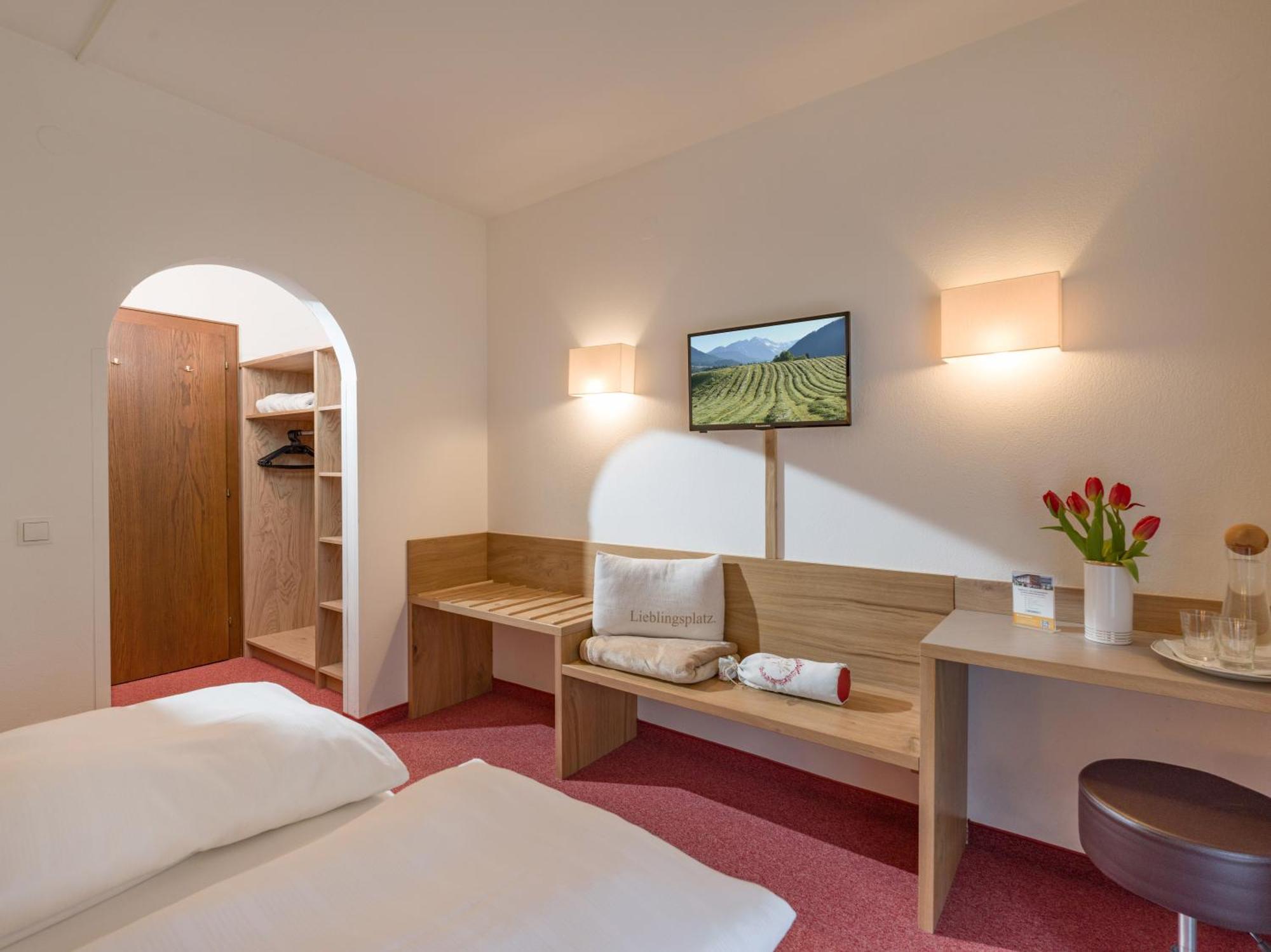 Hotel Gaensleit 3*